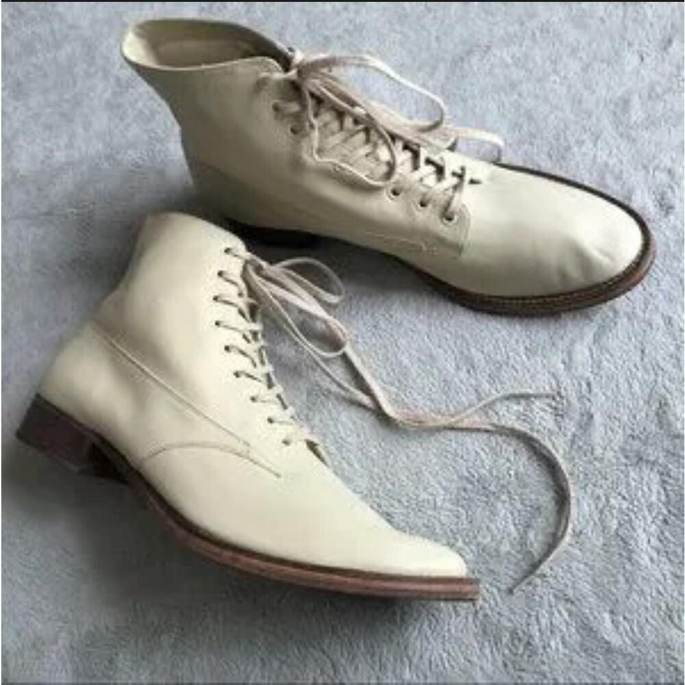 The Great Vanilla Boxcar Boots NIB